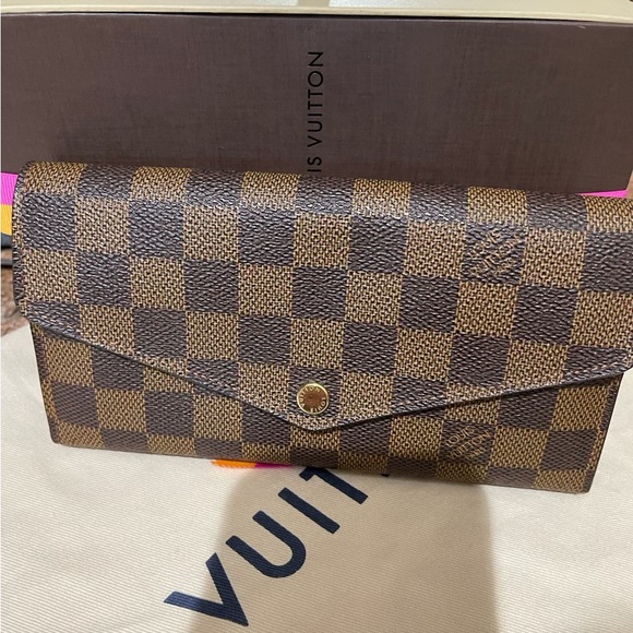 Sarah wallet - Picture 1 of 8